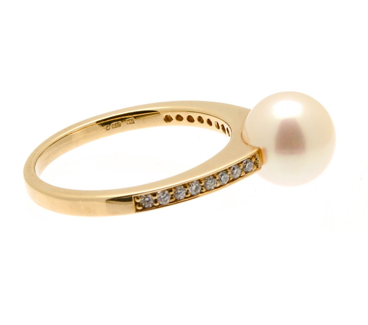 9ct Yellow Gold Freshwater Pearl And Diamond Contemporary Ring.