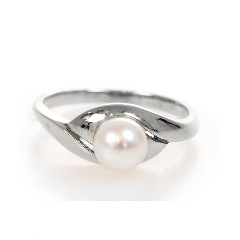 White Gold Freshwater Pearl Button Ring