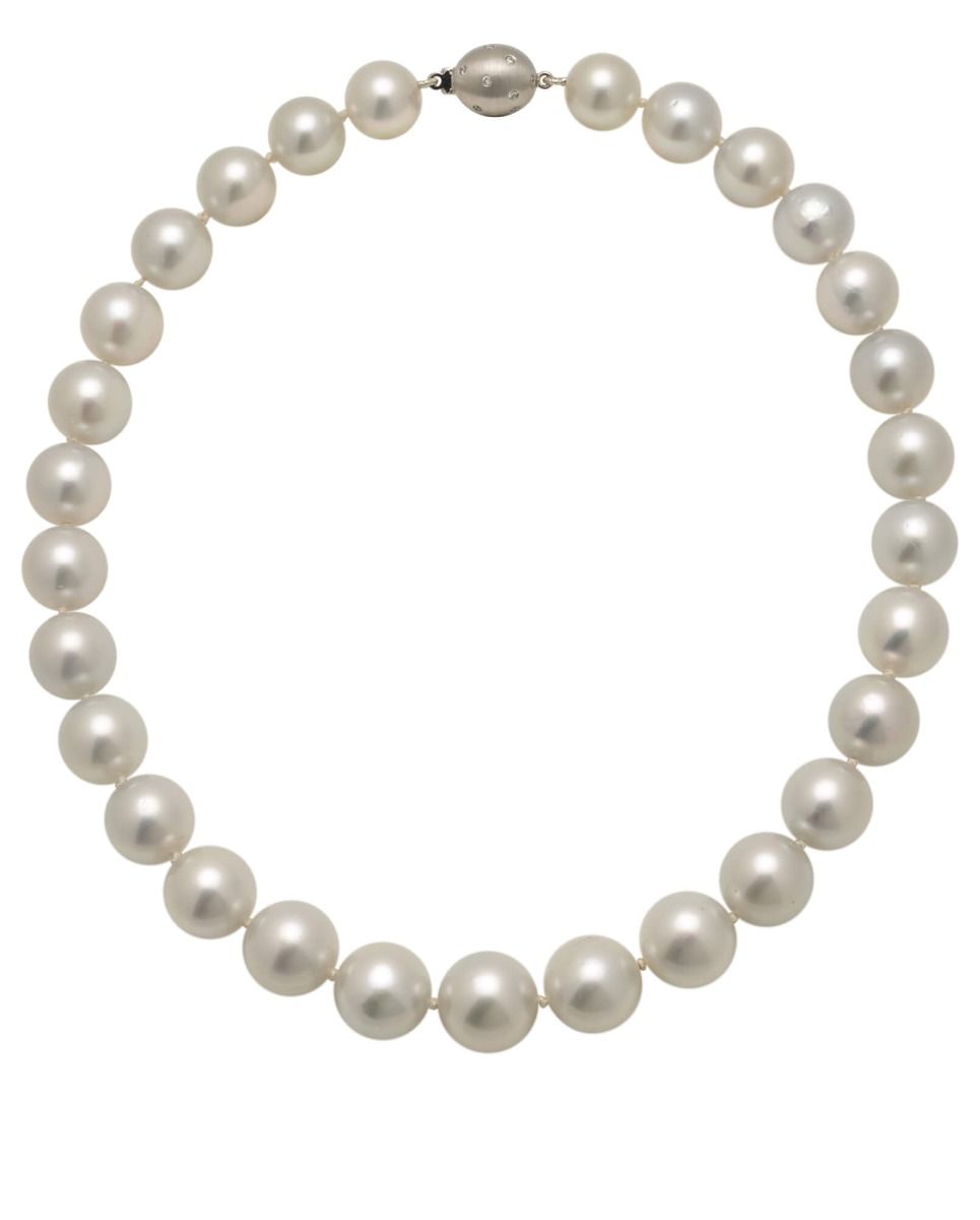 South Sea Pearl Necklace With Oval Diamond Set Clasp