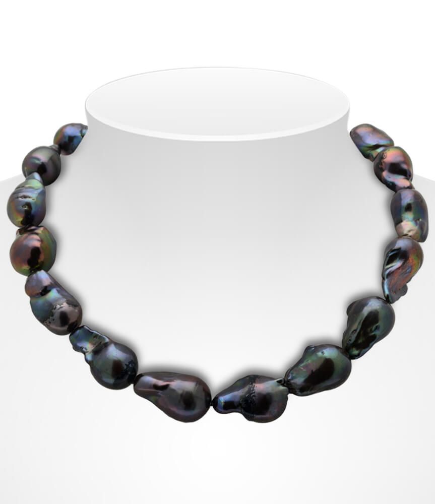 Black Baroque Necklace On Bust