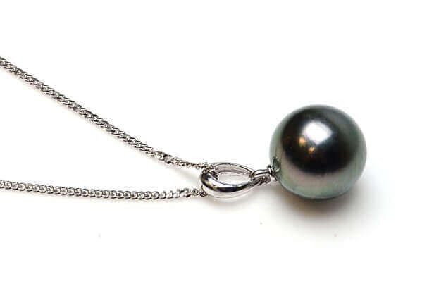 Tahitian Pearl Minimalist Pendant | 9 ct White Gold