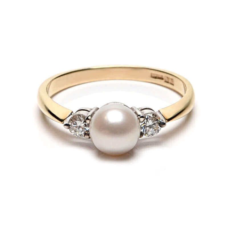 Yellow Gold three stone diamond and pearl ring